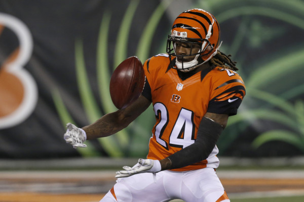 16NOVEMBER2015: Cincinnati Bengals' Adam Jones (24) runs against the Houston Texans during the second half of play at Paul Brown Stadium in Cincinnati, Ohio. (Photo by John Sommers II/Icon Sportswire)