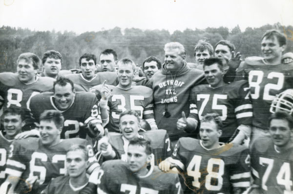 Монте Кларк и "Зубры"