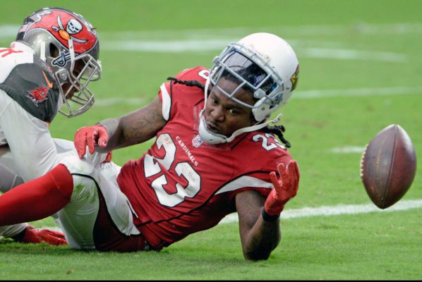 arizona-cardinals-chris-johnson-keeps-running