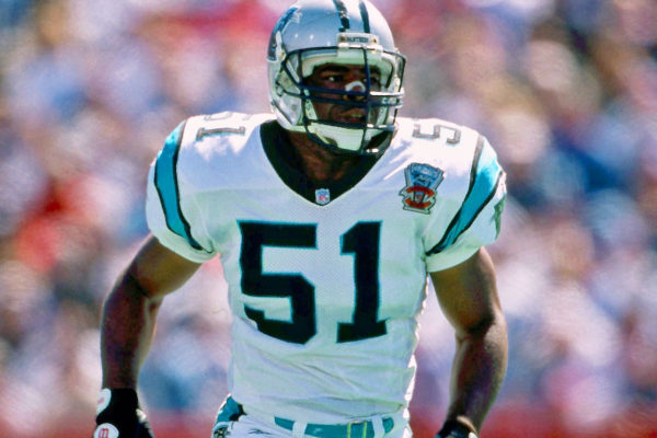 sam-mills-linebacker_pg_600